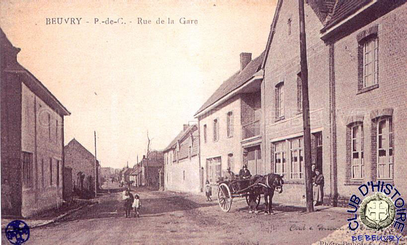 Rue de la Gare vue de la gare (maintenant rue Jean Lefebvre).
